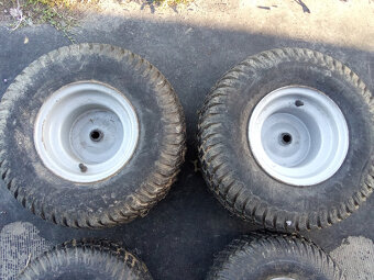 Kolo zahradní traktor - 18