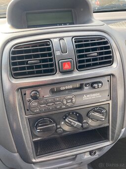 Mitsubishi Space Star 1,6 kombi rok výroby 2001 - 18