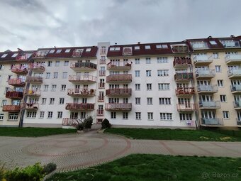 Praha - Byt 2+kk s balkonem, garážovým stáním a sklepem - 18