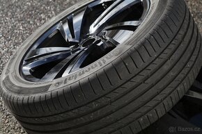 Touareg R-Line/ Black / Webasto/ TZ / Servis / DPH / 2021 - 18