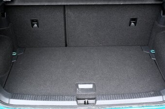 Volkswagen T-Cross 1.5 TSI 110 kW. R-Line, Kamera, Keyless - 18