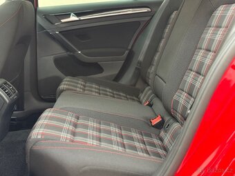 VW Golf 7 GTI Performance / 150.000Km /DCC/Dynaudio/Panorama - 18
