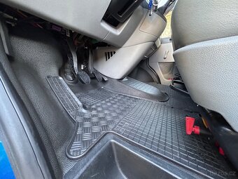 VW Transporter T5 Long - 18