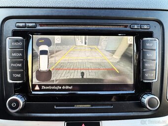 VOLKSWAGEN SHARAN 2.0TDI BIXENONY,PANORAMA,KAMERA,KŮŽE,TAŽNÉ - 18
