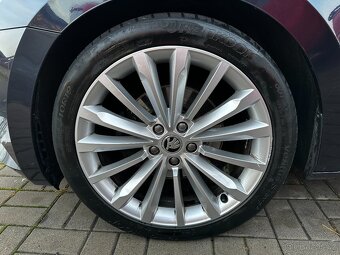Škoda SUPERB III 3 combi DSG 2.0TDi Laurin & Klement 5/2018 - 18