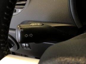 VOLKSWAGEN NEW BEETLE 1.6 MPI - 18