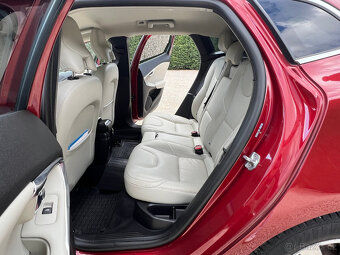 Volvo V40 D2 2.0L 120k Summum - 18