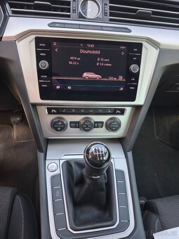 Volkswagen Passat B8 rok 2018 - 18