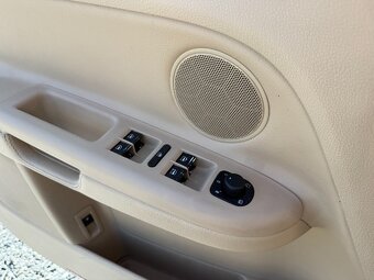 Volkswagen Golf Plus 1.9 TDi 77Kw DSG Comfortline - 18