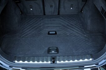 BMW 330d xDrive 210 kW, Tažné, Adaptivní LED, Kamera, Záruka - 18