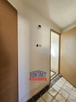 Historická budova s potenciálem přeměny na moderní rodinný d - 18