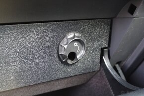 Volkswagen Sharan 1,9 TDI 7MÍST,4X4,SPORTLINE,2009 - 18