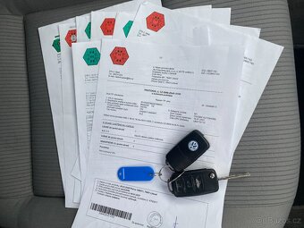 VW Passat 1,6 MPi Výhřev, Nosič, Aut. Klima - 18