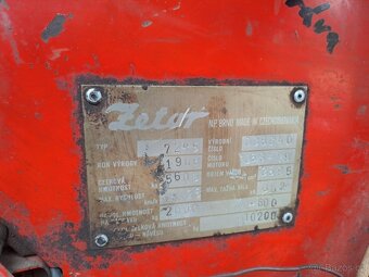 Traktor ZETOR 7201 - 18