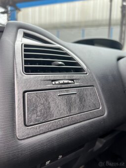 Citroen C4 2.0i Exclusive - 18