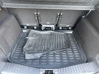Ford C-MAX 1.5 TDCi rok 2018 jen 86tkm - 18