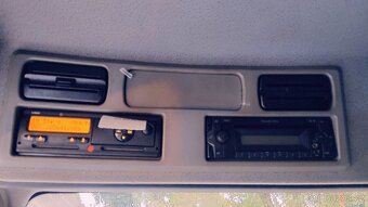 Mercedes-Benz Atego 818 - EURO 6 - skříň+ HČ - 15 palet - 18