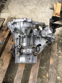 hyundai motory ,převodovky,vstřiky,turba atd - 18