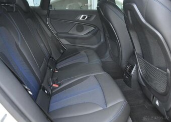 BMW Řada 2 218d M-SPORT HUD 1M ČR - 18