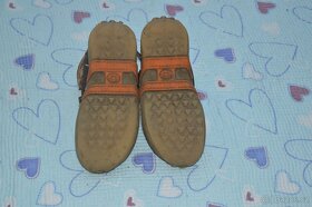 32 33 Adidas goretex Essi DZO Santé boty sandálky - 18
