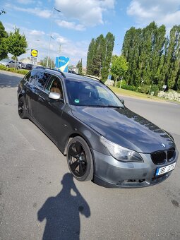 BMW 525d e61  manuál  pouze kosmetické vady prave dveře - 18