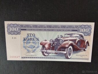 Vice kusů bankovek,UNC - 18