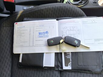 ŠKODA ROOMSTER 1,2 TSI Style Plus - 18