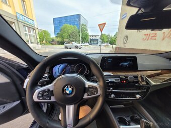 BMW Řada 5, BMW 5 540i 4x4 - 18