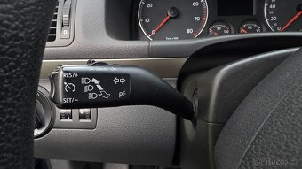 Volkswagen Touran 2.0 EcoFuel CNG 2009 TOP STAV Servis VW - 18