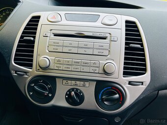 HYUNDAI i 20 1.2 i BENZÍN 57 kW NAJETO JEN 92 TIS KM - 18