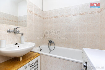 Pronájem bytu 3+1, 72 m², Pardubice, ul. Věry Junkové - 18