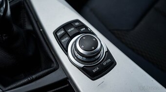 BMW Rad 3 318d e90 - 18