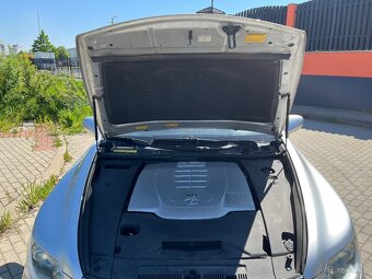 Lexus LS 460 4.6 V8 - 18