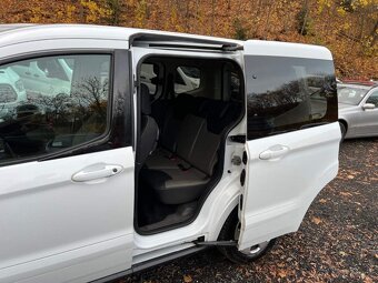 Ford Tourneo Courier 1.5 TDCI 70 kW klima STK 9/27 původ ČR - 18
