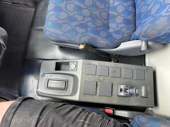 Iveco EUROCARGO 75E18 SKŘÍŇ EURO 5 - 18
