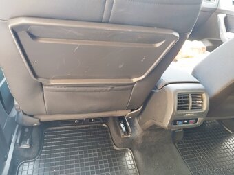 VW TOURAN 2.0 TDI - 18