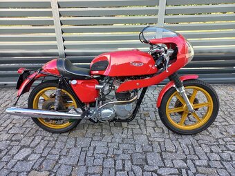 Triumph Bonneville T120R r.v.1969 s Doklady - 18