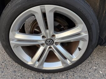 Tiguan r-line 2.0 tdi 103 kw - 18