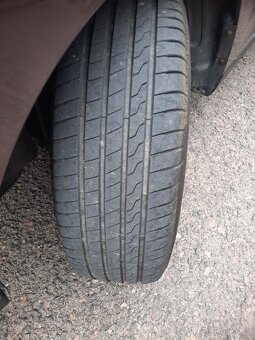 Hyundai ix35, 1.7 CDRi, tažné + zimní pneu - 18