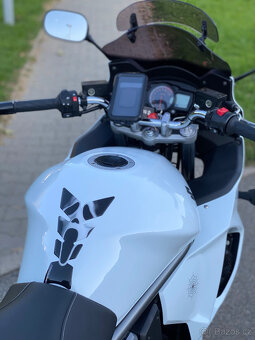 Suzuki GSX 1250 FA - 18