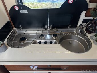 Luxusní karavan Hobby excelent LEVNĚ AKCE JEN NA VÍKEND - 18