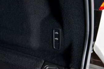 XC60 2.0 2.0 B4 Inscription A/T, Panorama, ACC, Keyless - 18