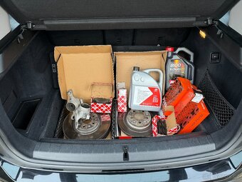 BMW X1 20D xDrive 140kW AT8° ADVANTAGE / 188.464km - 1.Maj / - 18