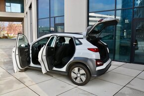 HYUNDAI KONA EV ELEKTRIC 100Kw 1 MAJITEL KAMERA - 18