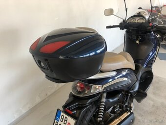 Piaggio Beverly 400 - 18