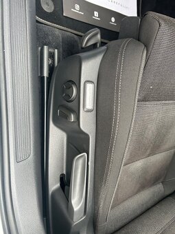 VW Passat 2.0Tdi 110kw 2016 DSG naj.250Tkm servis VW - 18
