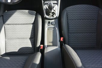 PRODÁM Opel Astra 1.6CDTi ST Cosmo - 18