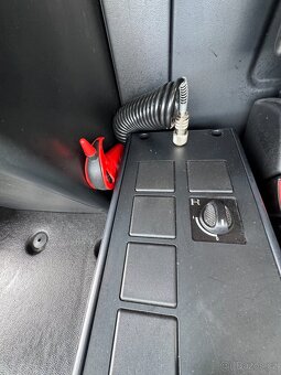 IVECO EUROCARGO 120-250, VÝŠKA 3METRY 19 PALET, LŮŽKO - 18