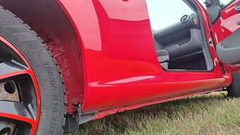 Peugeot 107 1,0i  manuál    06/2011   po STK       111.600km - 18