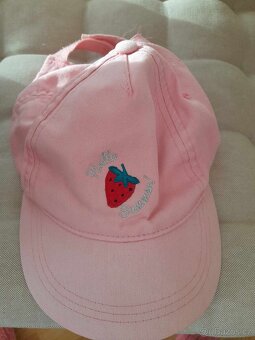 Dívka 6-7 let - 17 různých kousků - 18